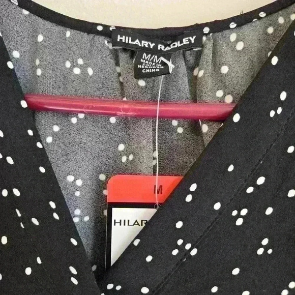 Hilary Radley Women's Flowy Blouse Top V-neck Flutter Sleeves Size M - Picture 2 of 7